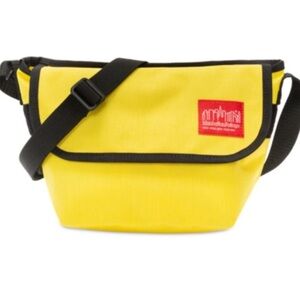 NEW YELLOW Manhattan Portage Messenger Crossbody Bag